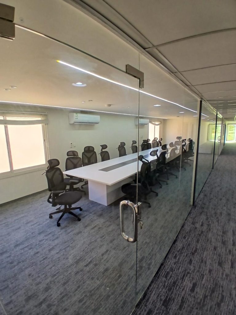 مكاتب ومجمعات